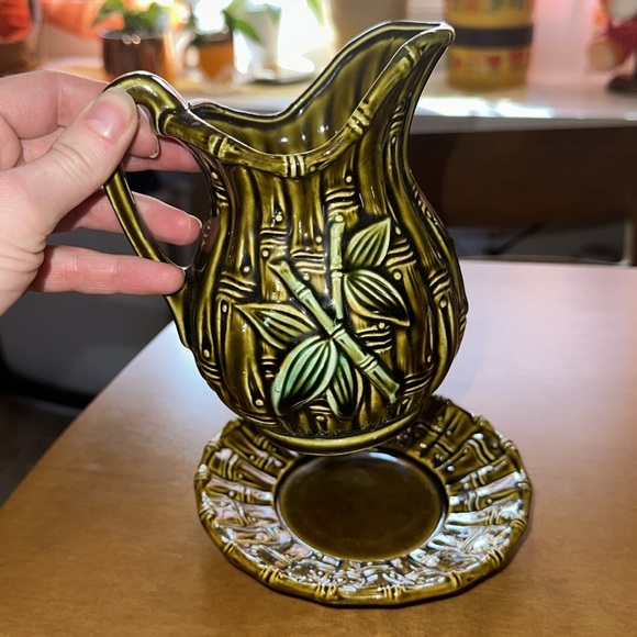 Vintage porcelain pitcher & plate - Picture 4 of 7